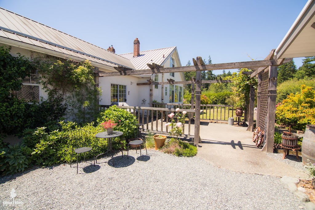 Emandare Vineyard | 6798 Norcross Rd, Duncan, BC V9L 6C3, Canada | Phone: (250) 597-4075
