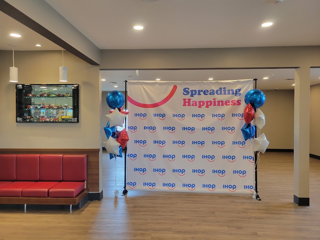IHOP Belleville | 902 Wallbridge Loyalist Rd, Belleville, ON K8N 4Z5, Canada | Phone: (613) 969-4451