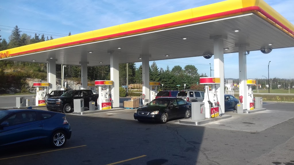 Shell | 231 Rue de Saint Jovite, Mont-Tremblant, QC J8E 2Z9, Canada | Phone: (819) 425-5552
