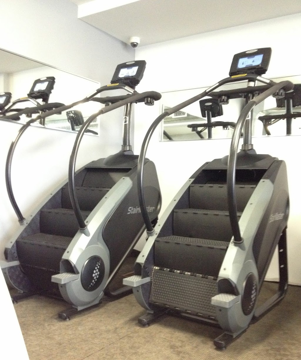 Simply Fit Health Club | 6595 Drummond Rd, Niagara Falls, ON L2G 4N6, Canada | Phone: (289) 296-9535