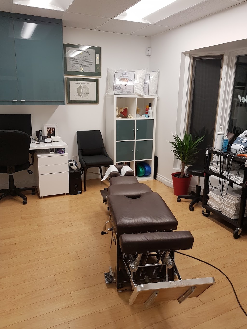 Dr. Jason N. Guben Chiropractor DC Pain Relief Center | 30 Rue Canvin, Kirkland, QC H9H 4S4, Canada | Phone: (514) 630-0036
