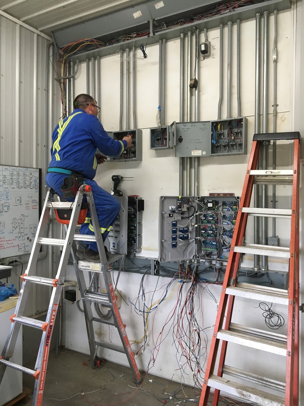 Bacsik Electric Ltd | 5001 47 Ave, Thorsby, AB T0C 2P0, Canada | Phone: (780) 789-3753