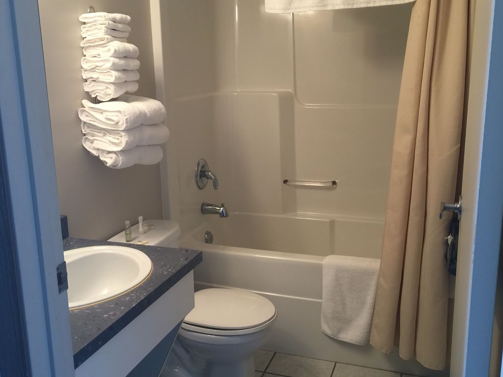 Country Girls Inn Motel | 112 Androsoff St, Blaine Lake, SK S0J 0J0, Canada | Phone: (306) 497-3233