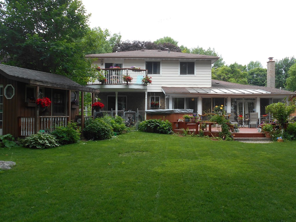 Dockside Bed and Breakfast | 637 Broadview Ave, Orillia, ON L4M 6P1, Canada | Phone: (705) 325-8867