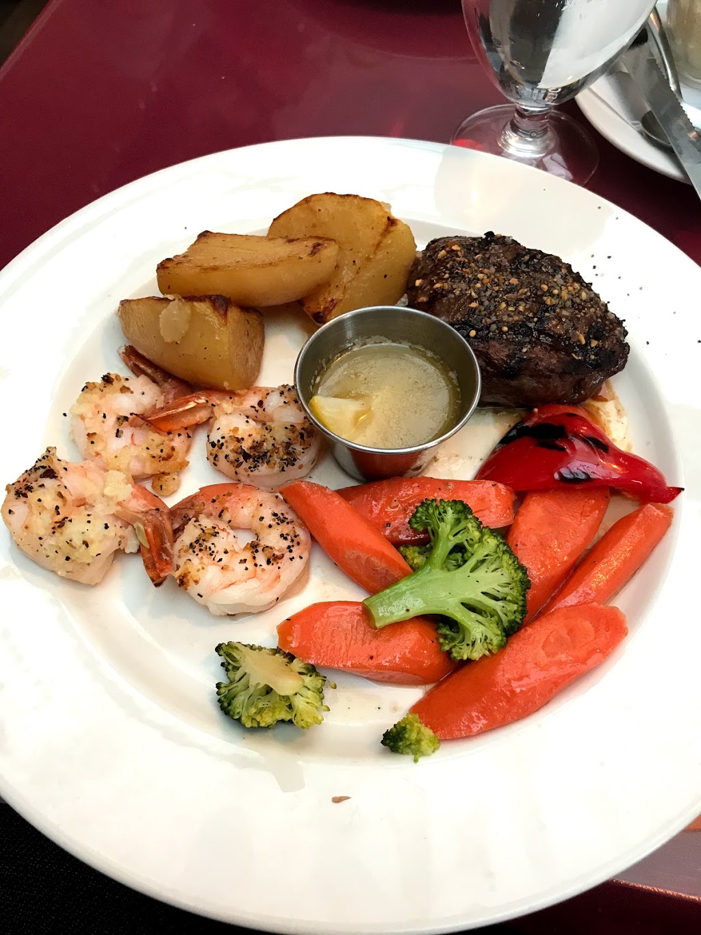Red Rose Restaurant in Surrey | 6914 King George Blvd, Surrey, BC V3W 4Z9, Canada | Phone: (604) 591-8850
