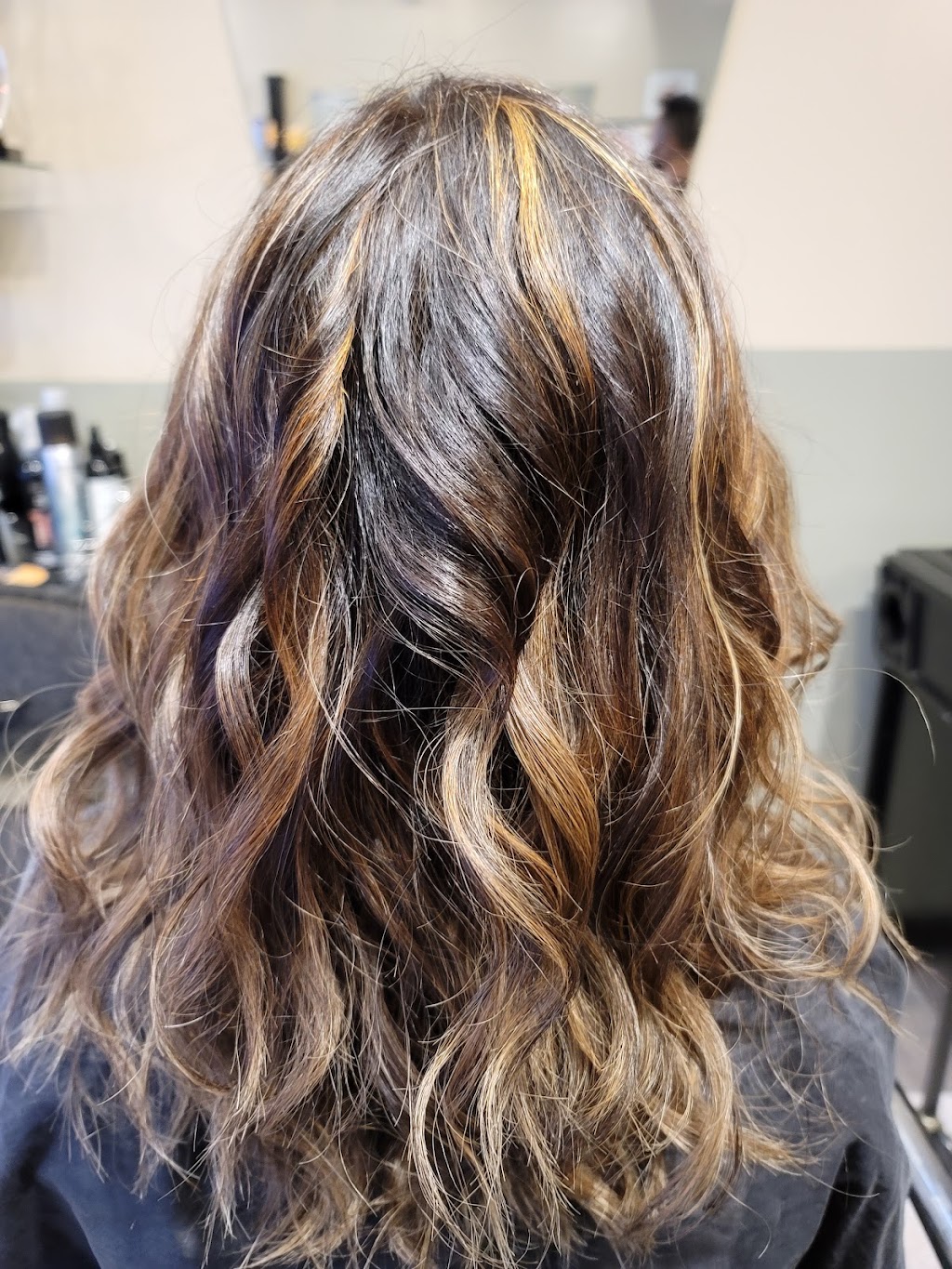 Sets On Corydon | 605 Corydon Ave, Winnipeg, MB R3L 0P4, Canada | Phone: (204) 474-1818
