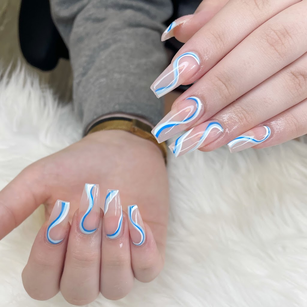 Gloss n Blink Nails Salon | 595 Carlton St Unit #03, St. Catharines, ON L2M 4Y2, Canada | Phone: (905) 357-8127