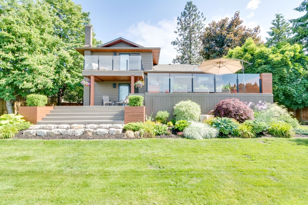 Martha King Real Estate | 477 Mt Pleasant Rd, Toronto, ON M4S 2L9, Canada | Phone: (437) 225-2003