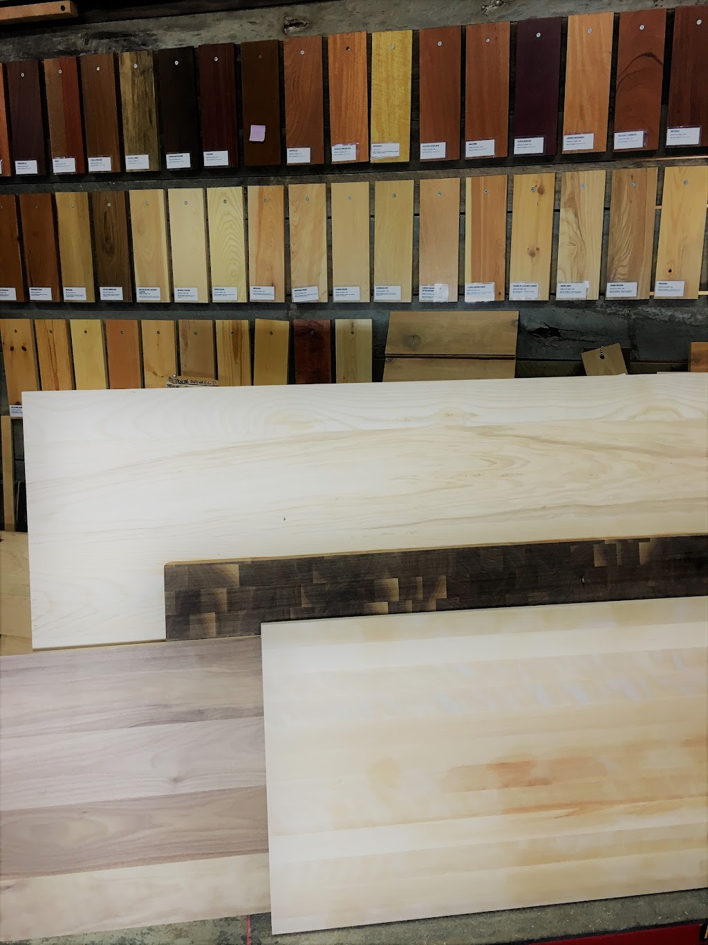 Scierie J T M Sawmill | 1382 Rte de la Cité des Jeunes, Saint-Lazare, QC J7T 2B8, Canada | Phone: (450) 455-9450