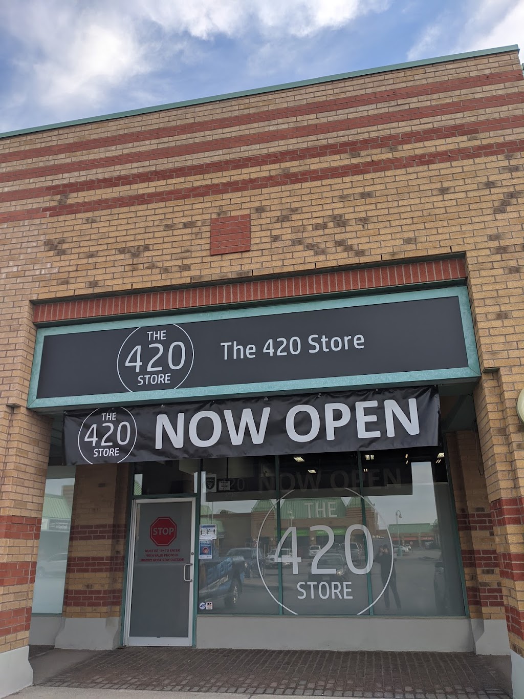 The 420 Store Cannabis | 370 Kent St W, Lindsay, ON K9V 6G8, Canada | Phone: (705) 289-9333