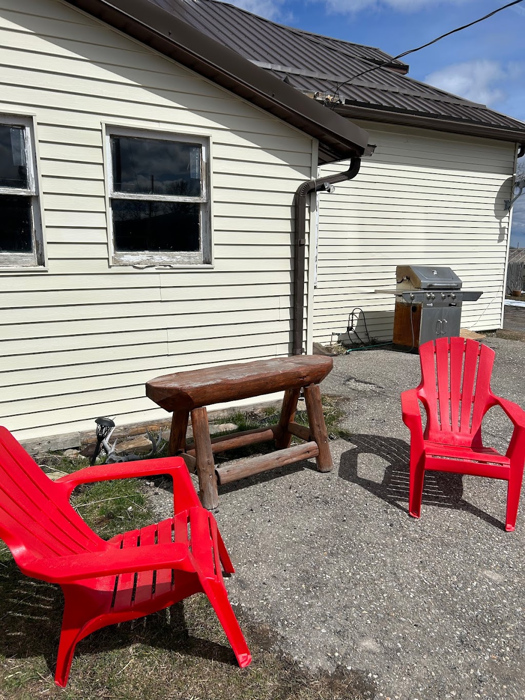 Noble Ranch Bed and Breakfast | 6032 RRD2-2A, Pincher Creek, AB T0K 1W0, Canada | Phone: (403) 627-8117