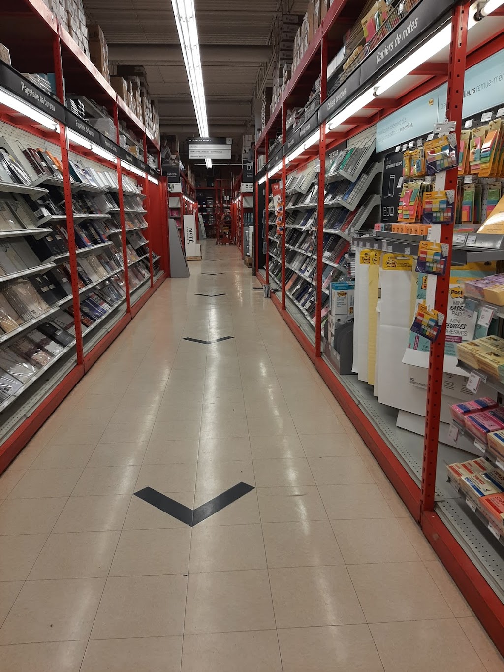 Bureau en Gros | 4625 R. Jean-Talon, Montréal, QC H1S 1K3, Canada | Phone: (514) 593-6813