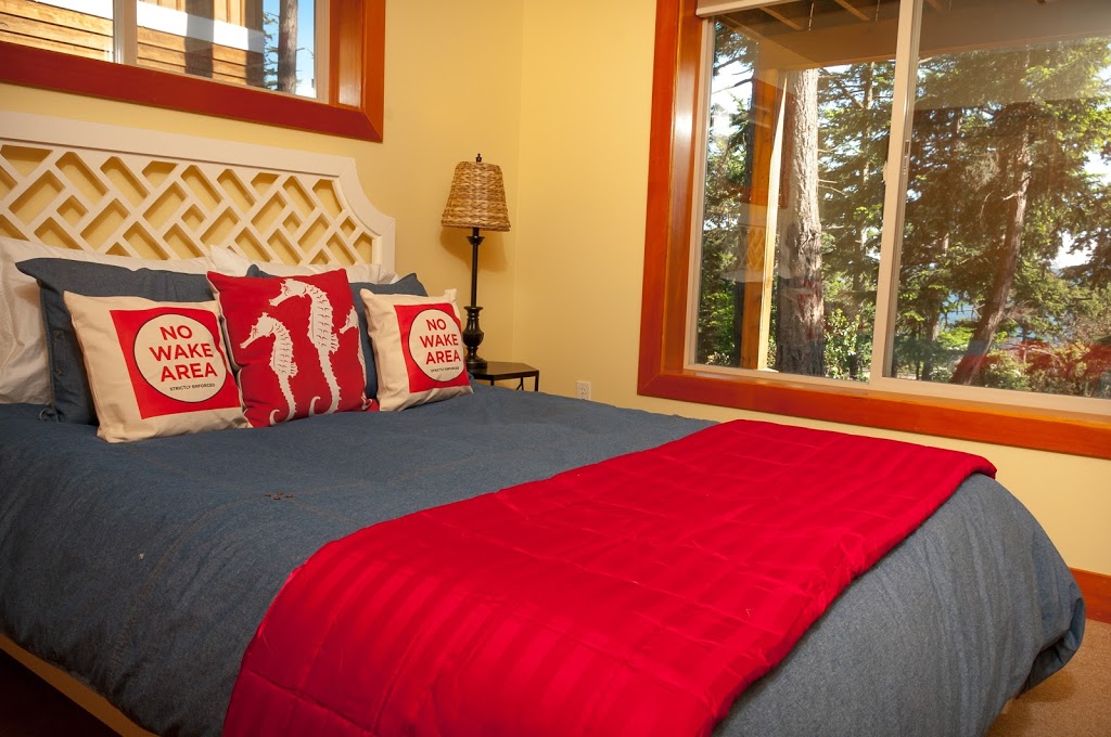 Cool Breeze Vacation Rental | 193 Geer Ln, Eastsound, WA 98245, USA | Phone: (503) 816-5392