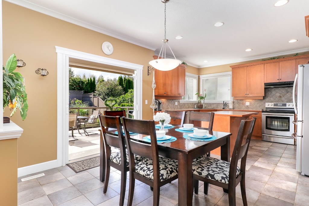 Valentin Home Photography | 555 Foster Ave, Coquitlam, BC V3J 0B6, Canada | Phone: (778) 999-3260
