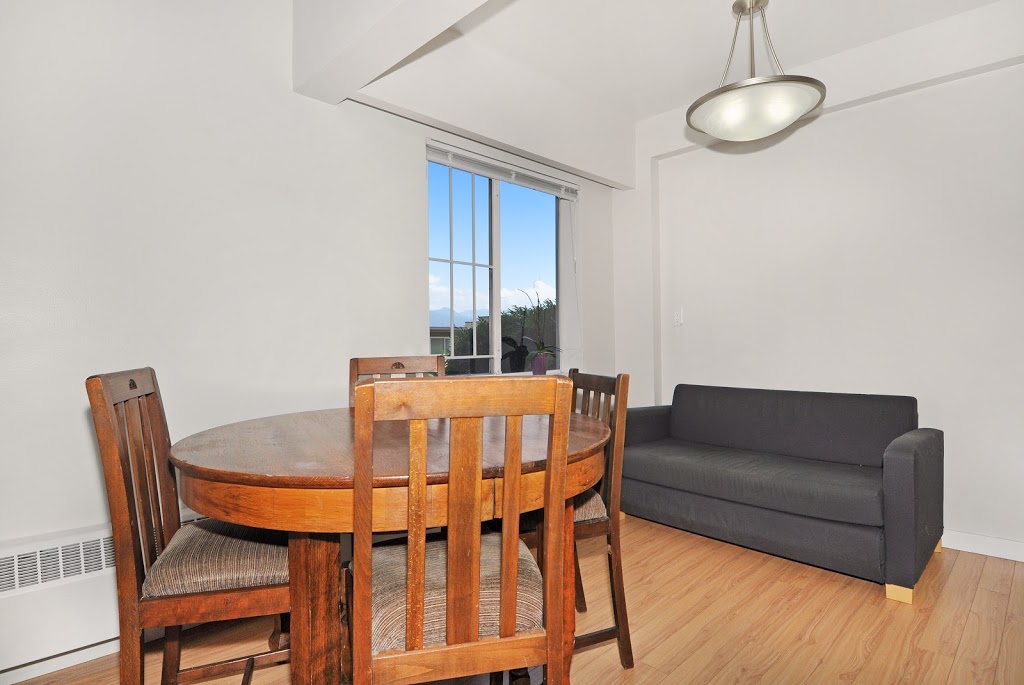 Marine View Terrace Rental Apartments | 2350 W 1st Ave, Vancouver, BC V6K 1G2, Canada | Phone: (604) 738-2590