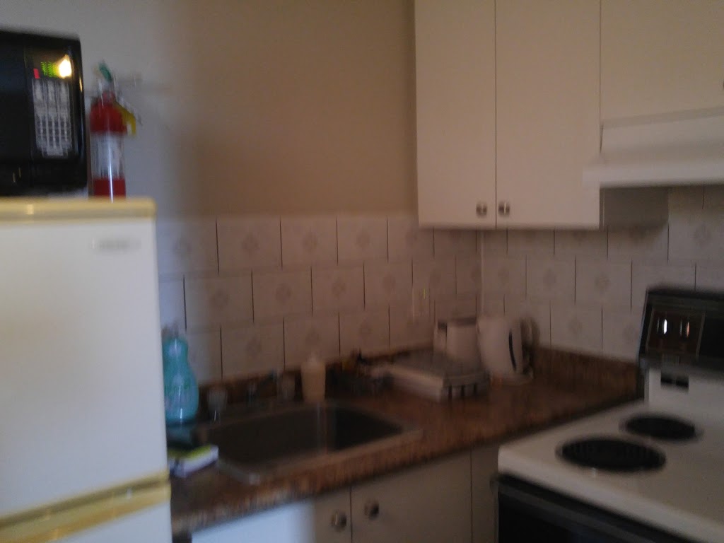 Guest Inn | 265 Dundas St E, Trenton, ON K8V 1M1, Canada | Phone: (613) 392-2566