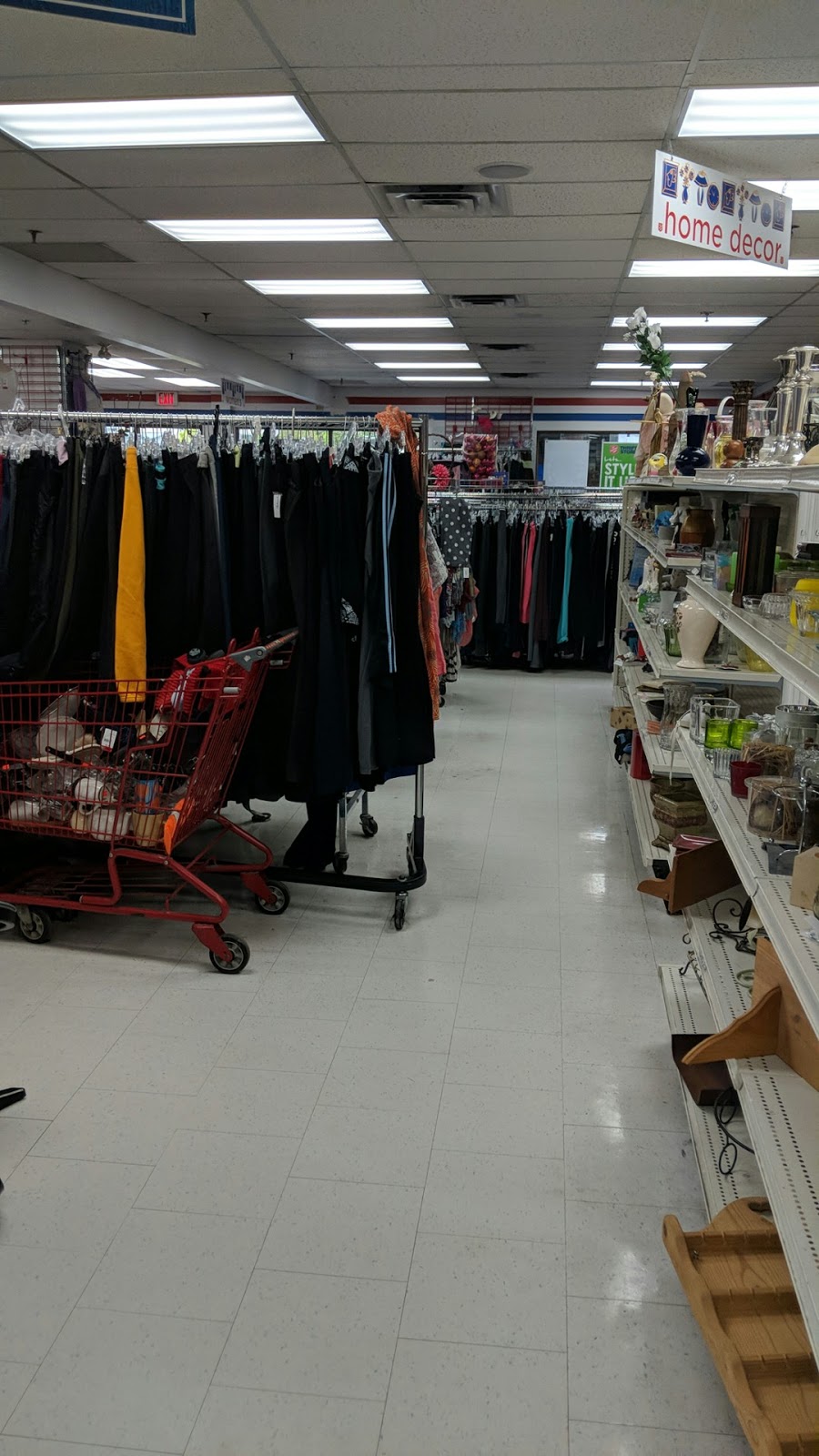 The Salvation Army Thrift Store | 971 Cole Harbour Rd, Dartmouth, NS B2V 1E8, Canada | Phone: (902) 435-5625