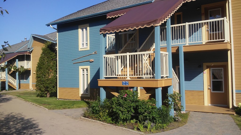 Condos-Hôtels Natakam / Condo-Hotel Units Natakam | 71 Rue Tashi, Les Escoumins, QC G0T 1K0, Canada | Phone: (418) 233-2266