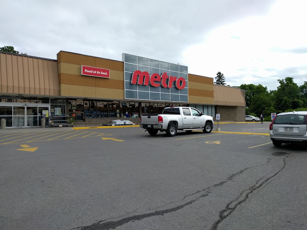 Metro | 73 Picton Main St, Picton, ON K0K 2T0, Canada | Phone: (613) 476-6561