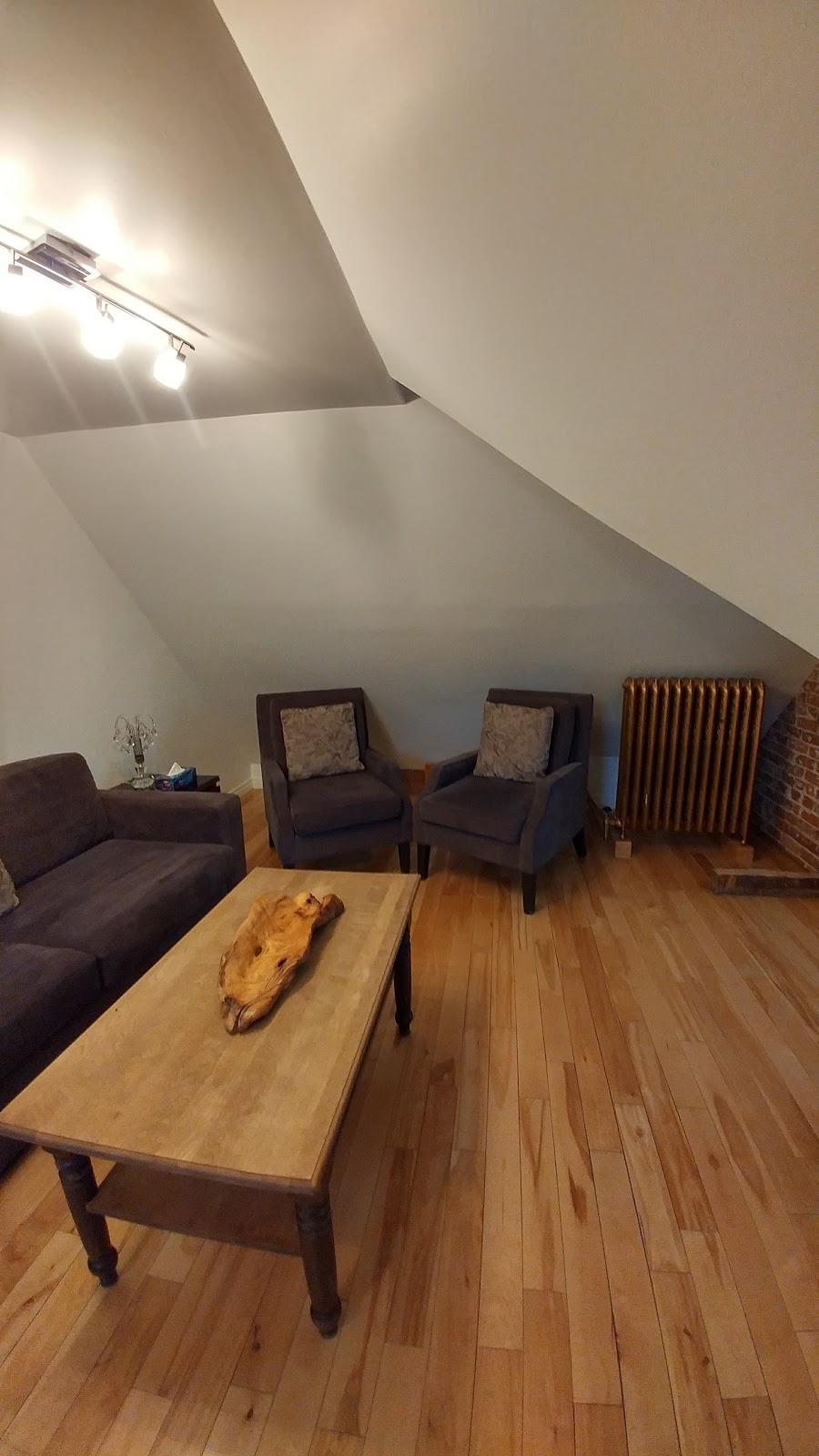 Les Maisons Montcalm | 1216 Cr du Général de Montcalm, Québec, QC G1R 3G4, Canada | Phone: (581) 777-3337