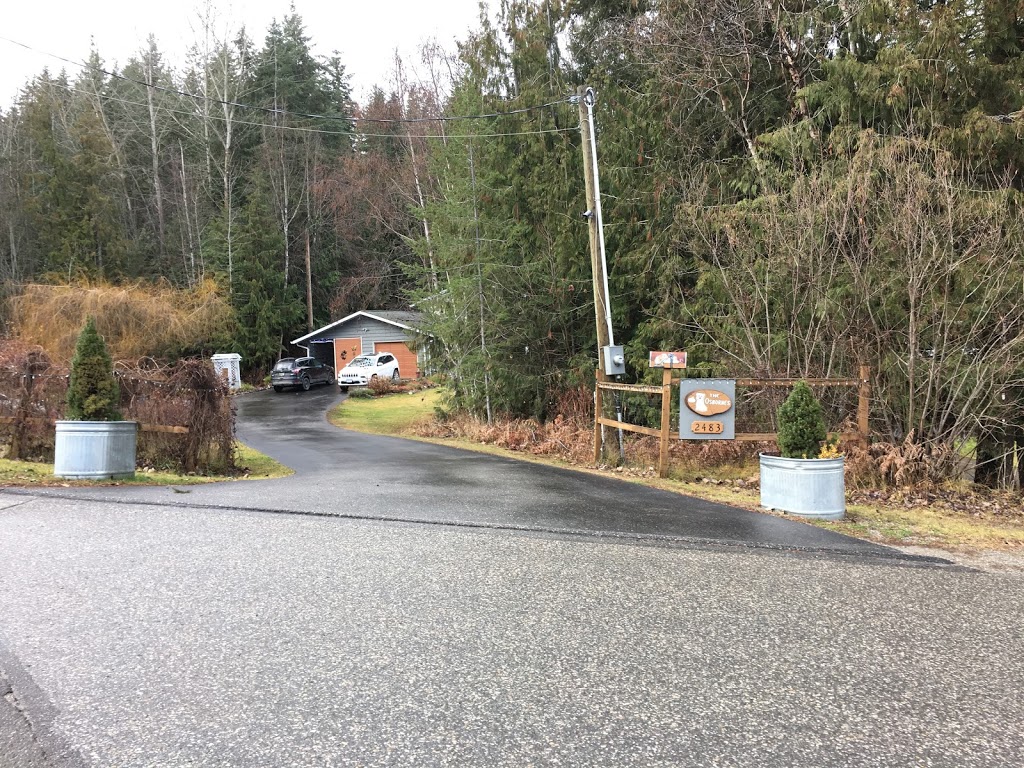 Grrrs Groom Room | 2483 Centennial Dr, Blind Bay, BC V0E 1H2, Canada | Phone: (250) 675-2623