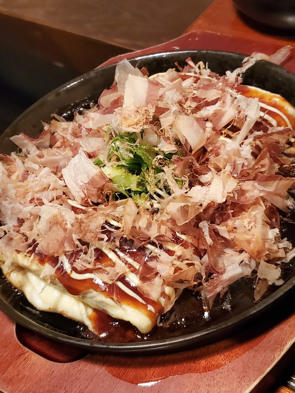 Izakaya Tomo | 3739 99 St NW, Edmonton, AB T6E 6C8, Canada | Phone: (780) 440-9152