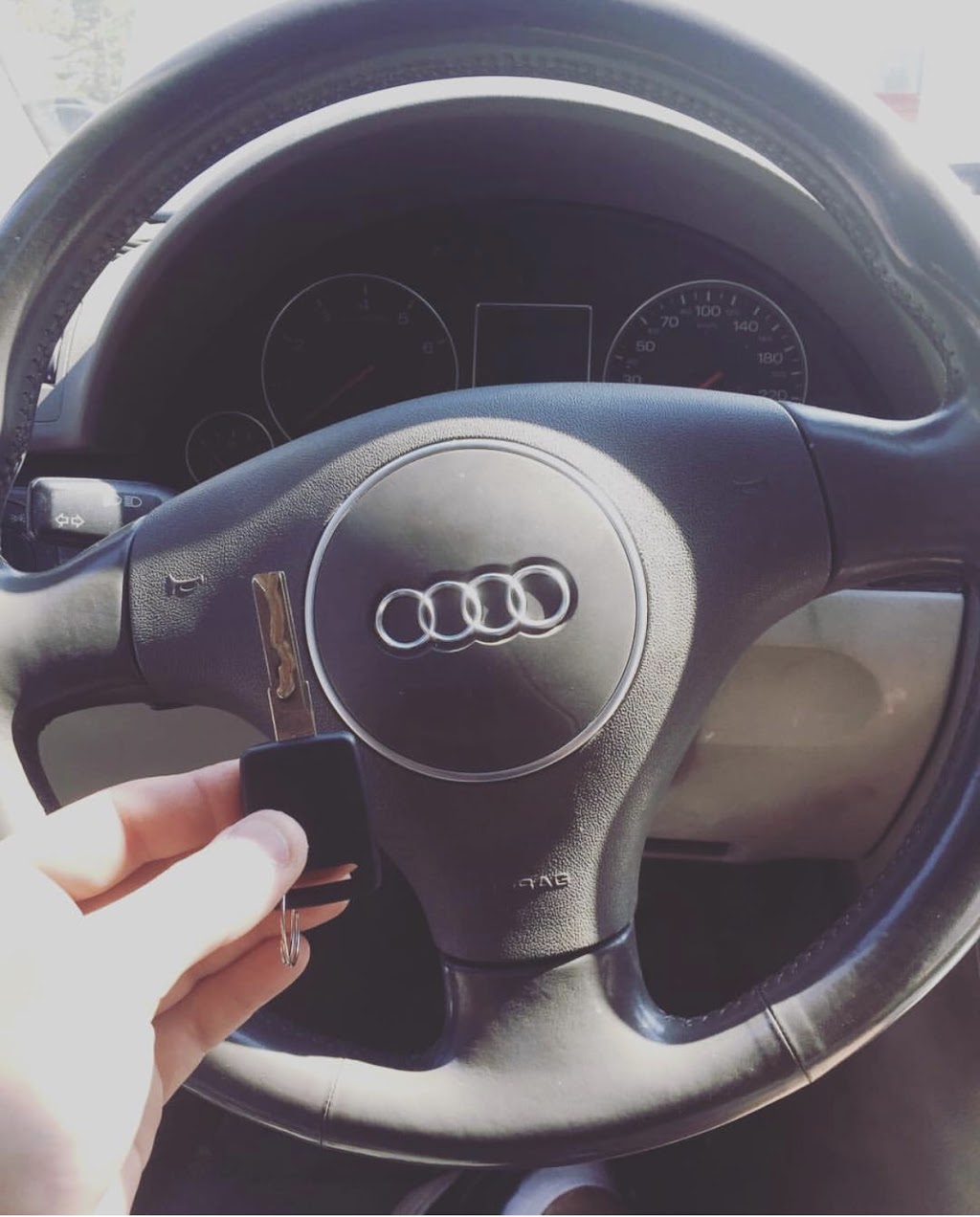 Royal Car Keys | 2-1129 Speers Rd, Oakville, ON L6L 2X5, Canada | Phone: (647) 484-2644