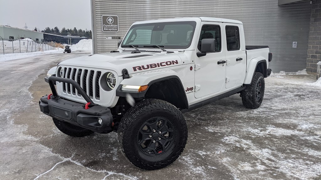 Lave Auto Centre D’esthétique Truck Wash | 18070 Rue J A Bombardier, Mirabel, QC J7J 2H8, Canada | Phone: (450) 939-2828