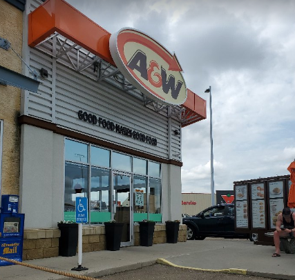 A&W Canada | 650 S Railway Ave, Drumheller, AB T0J 0Y0, Canada | Phone: (403) 823-8108