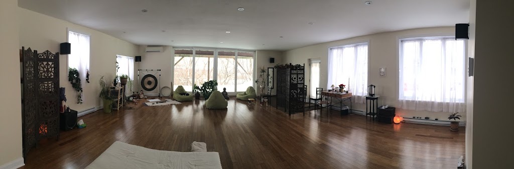 Center Yoga Zen Shiatsu Laval | 4950 Boul Lévesque E, Laval, QC H7C 1N1, Canada | Phone: (450) 664-4315