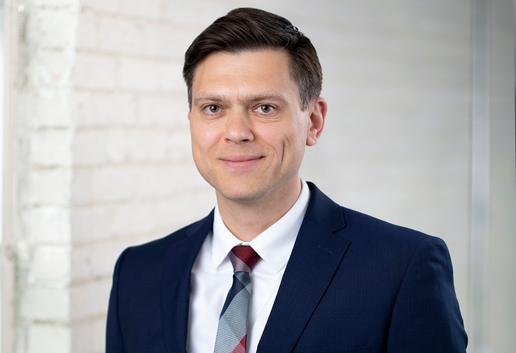 Frenkel Tobin LLP | Family Lawyers Toronto | 317 Adelaide St W Suite 1001, Toronto, ON M5V 1P9, Canada | Phone: (416) 363-4273