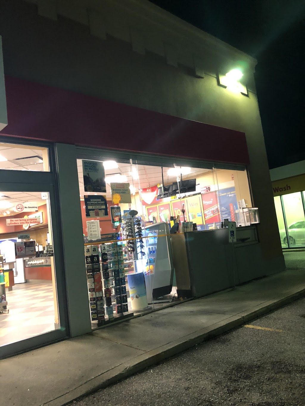 Shell | 412 Holland St W, Bradford, ON L3Z 2A4, Canada | Phone: (905) 775-4650