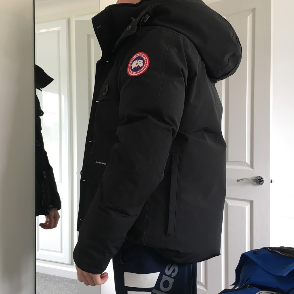 Door2Door Dry Cleaning | 5, 18 Ringwood Dr #207, Whitchurch-Stouffville, ON L4A 0N2, Canada | Phone: (905) 640-0321