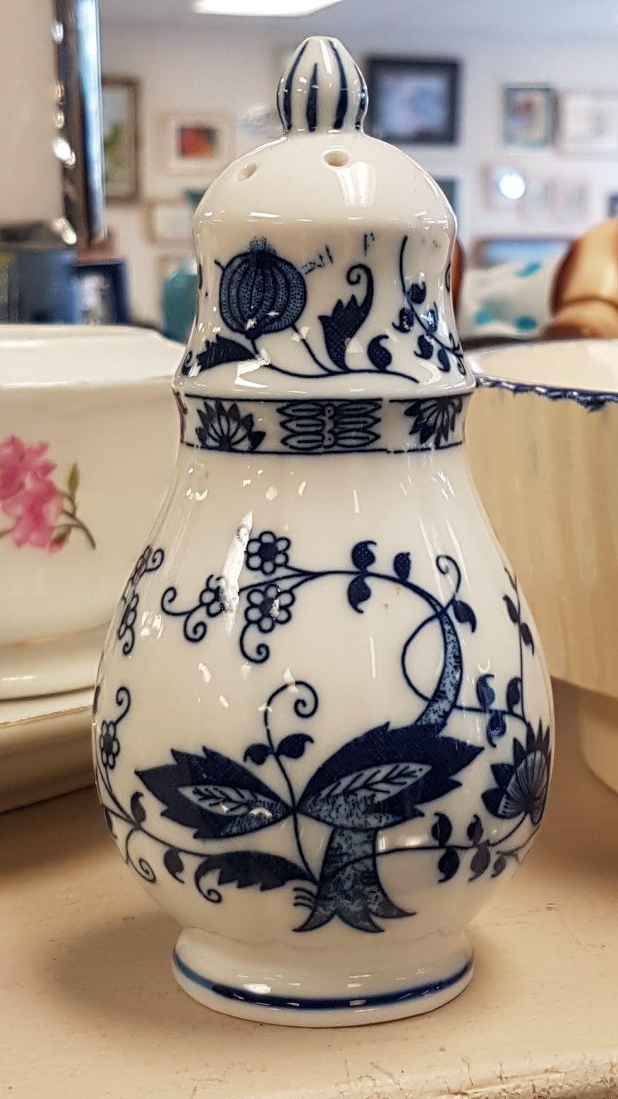 Rutland Hospital Thrift Shop | 140 Dougall Rd N, Kelowna, BC V1X 3K5, Canada | Phone: (250) 765-2859