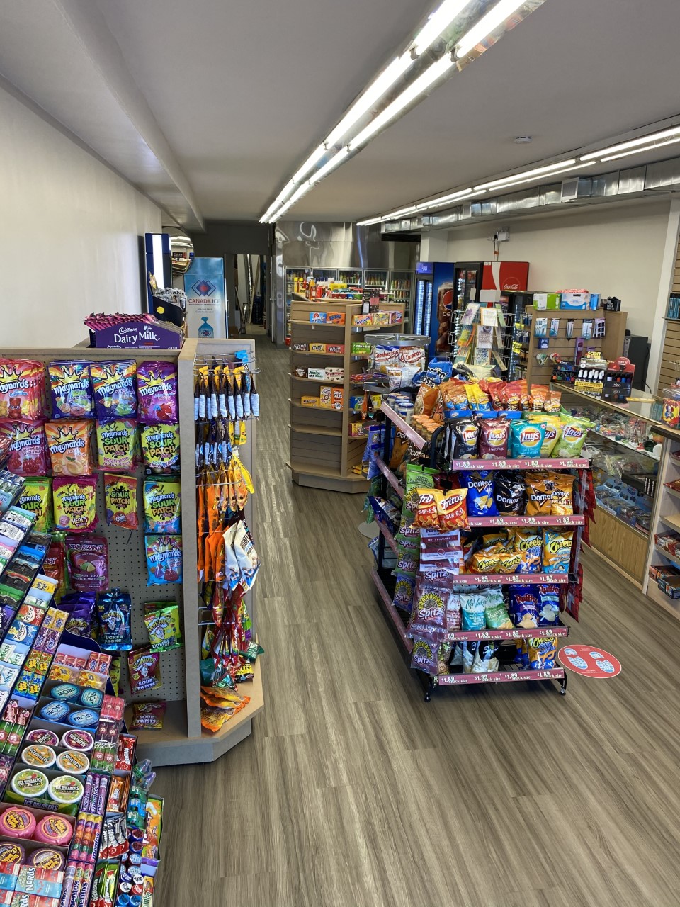 Bradford Neighbours Express | 300 Holland St W, Bradford, ON L3Z 1M6, Canada | Phone: (905) 551-2080