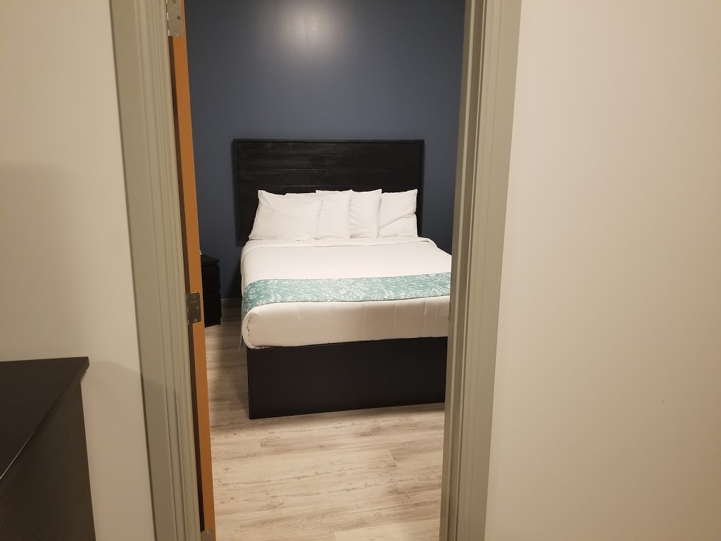 Roadhouse 52 Inn & Suites | 375 N Front Dr B, Steinbach, MB R5G 0X7, Canada | Phone: (204) 326-5885