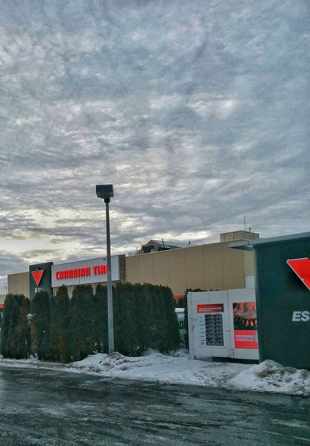 Essence+ de Canadian Tire | 3140 Rue Wellington, Verdun, QC H4G 1T6, Canada | Phone: (514) 769-5830