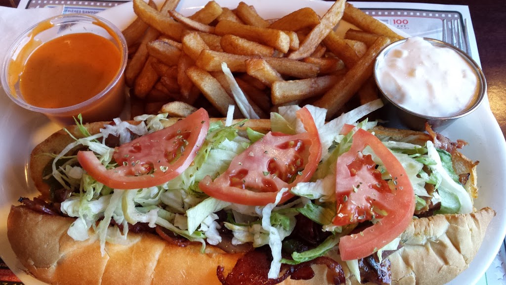 Restaurant San Marino | 8000 Rte Marie-Victorin, Sorel, QC J3R 1T4, Canada | Phone: (450) 746-4441