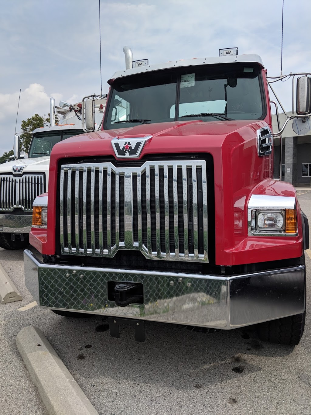 TEAM Truck Centres London | 795 Wilton Grove Rd, London, ON N6N 1N7, Canada | Phone: (519) 681-6868