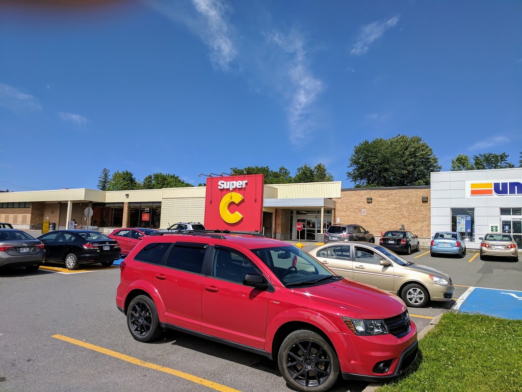 Super C | 14000 Boulevard Henri-Bourassa, Québec, QC G1G 3Y8, Canada | Phone: (418) 623-3000
