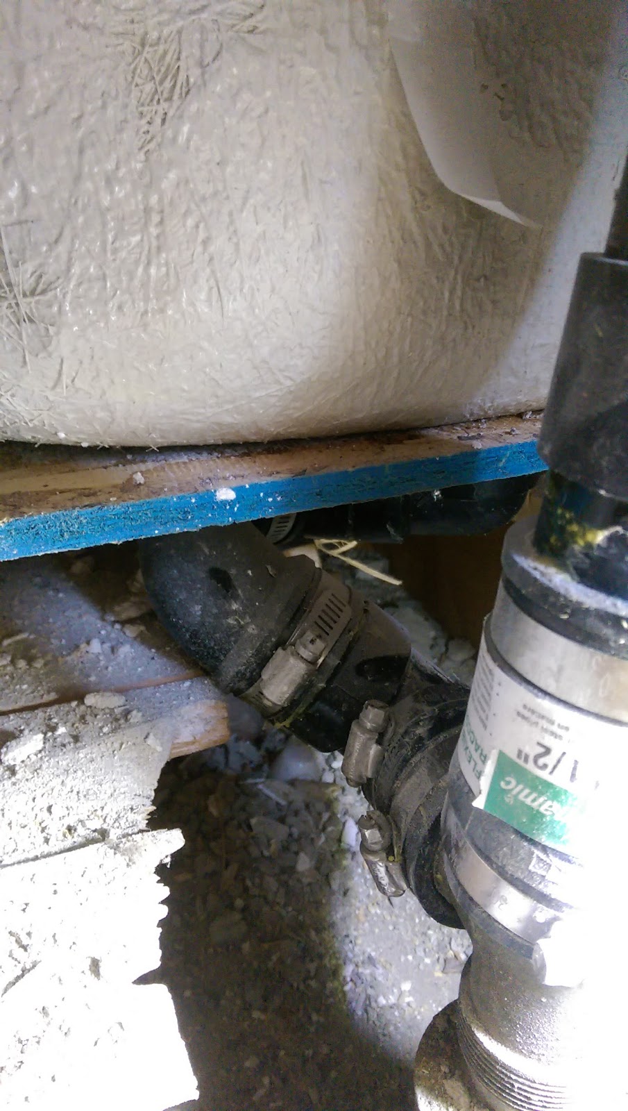 Aries Plumbing & Heating Ltd | 2615 Lancaster Rd #1, Ottawa, ON K1B 5N2, Canada | Phone: (613) 742-6087