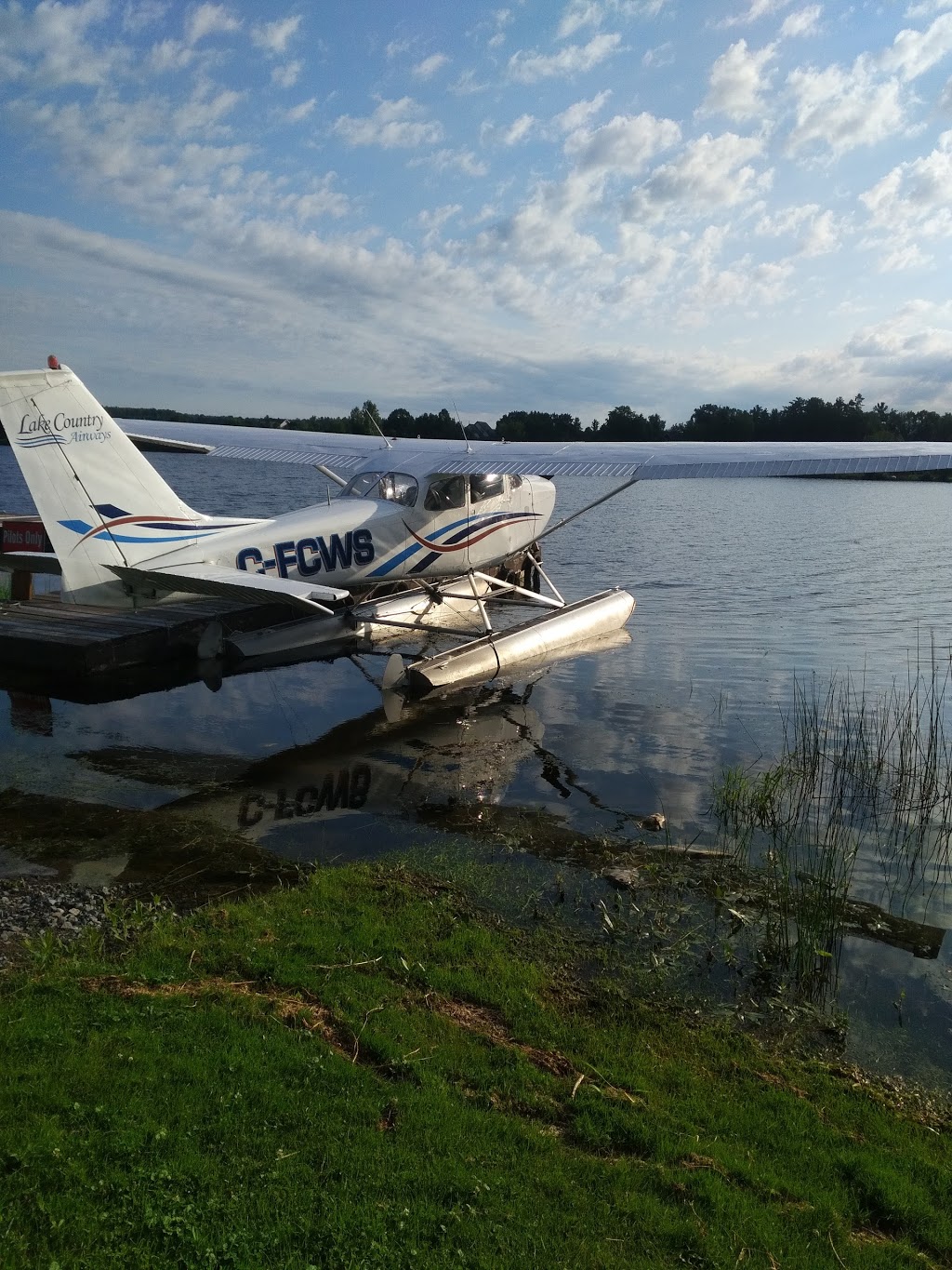 Constance Lake Lodge | 175 Constance Lake Rd, Kanata, ON K2K 1X7, Canada | Phone: (613) 832-2097