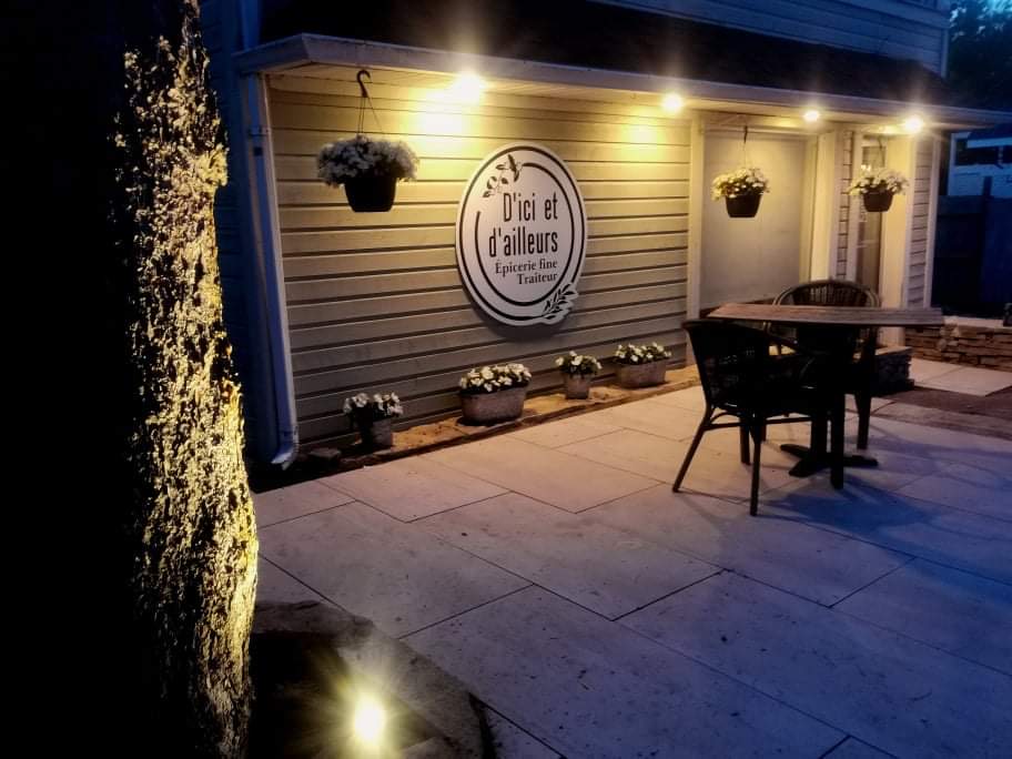 Dici et dailleurs | 471 Rue Frontière, Hemmingford, QC J0L 1H0, Canada | Phone: (450) 247-0125