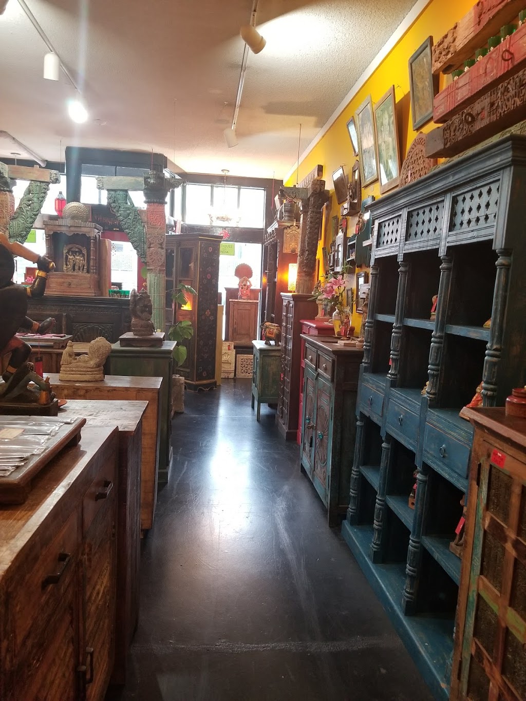 Durga Interiors | 3566 W 4th Ave, Vancouver, BC V6R 1N8, Canada | Phone: (604) 738-6699