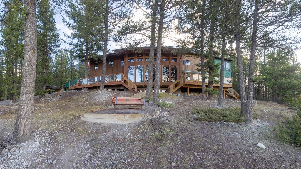 Hostelling International - Canmore Clubhouse | Station Main, 201 Indian Flats Rd Box 8040, Canmore, AB T1W 2T8, Canada | Phone: (403) 678-3200 ext. 0
