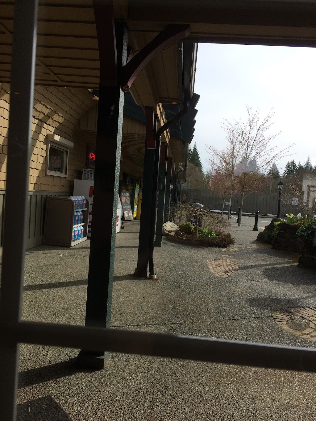 Black Creek Gas N Go | 8268 W N Island Hwy, Black Creek, BC V9J 1H7, Canada | Phone: (250) 337-5514