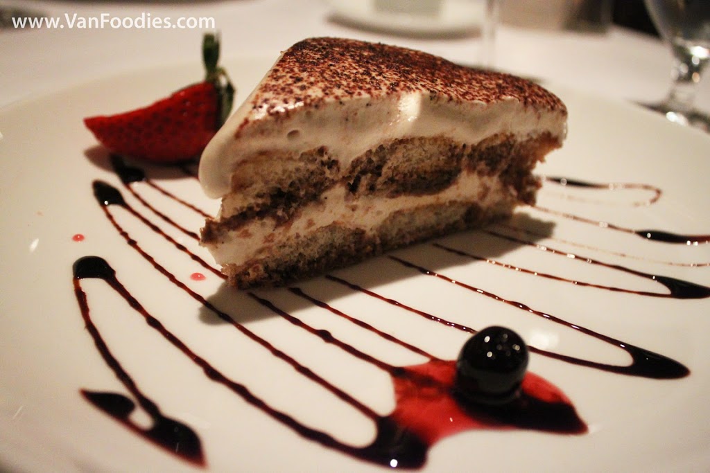 Sa-Fire Restaurant & Bar | 308 Painted Post Dr, Scarborough, ON M1G 2M3, Canada | Phone: (647) 352-3473