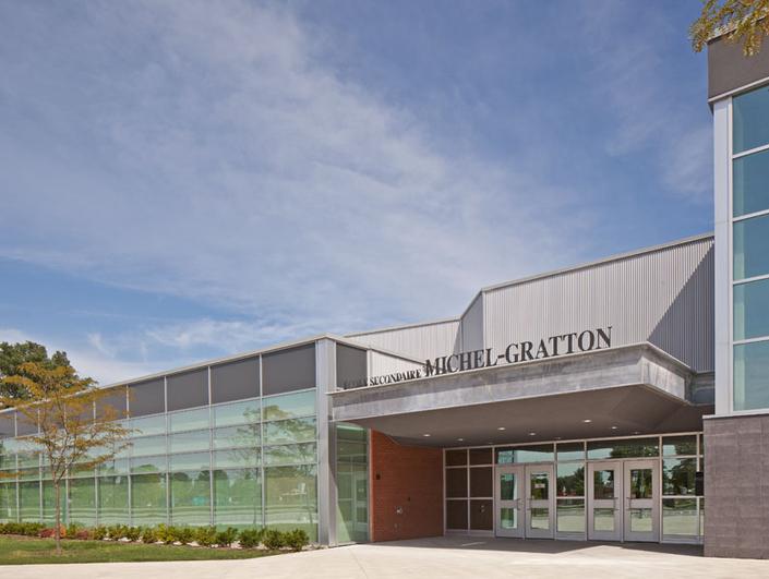 École Secondaire De Lamothe-Cadillac | 1775 Totten St, Windsor, ON N9B 1X4, Canada | Phone: (519) 253-0929