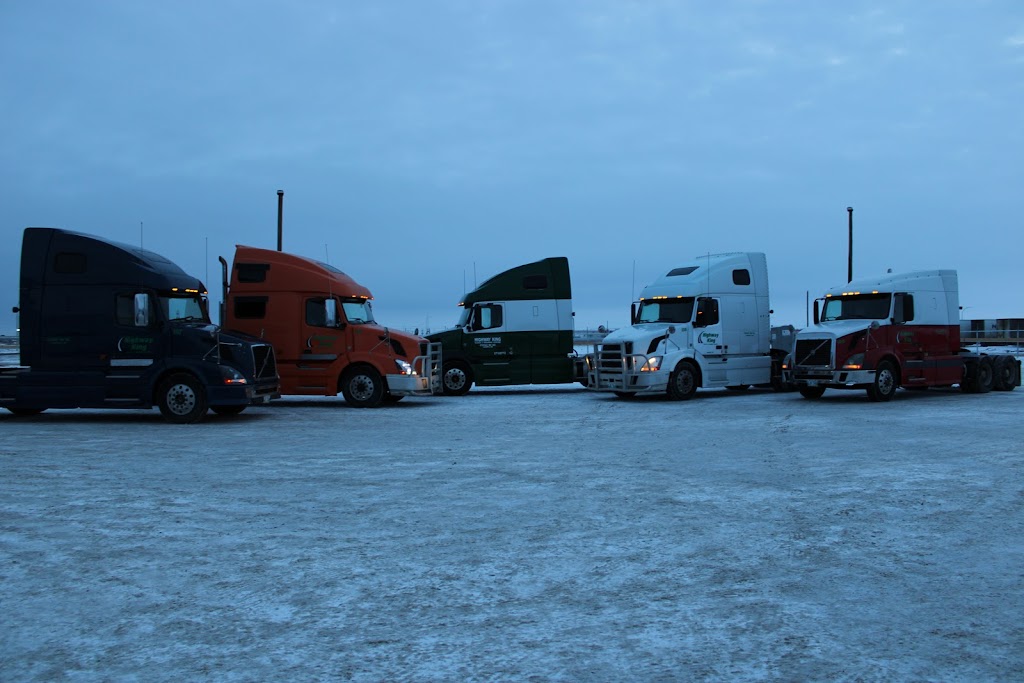 Highway King Class 1 Training Centre(Yard) | 425 Golderod Drive Box 16, Group 200, Winnipeg, MB R3C 2E6, Canada | Phone: (204) 952-1329