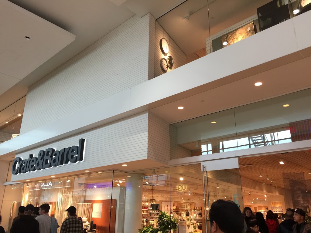 Crate and Barrel | 3401 Dufferin St, North York, ON M6A 2T9, Canada | Phone: (416) 657-4100